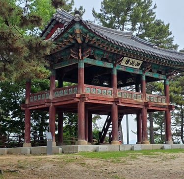 Sajaru Pavilion, at the highest point of Busosanseong