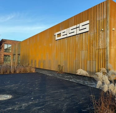 Stock Office pastato nuotrauka su Celsis parduotuvės užrašymu, Medvalakio g. 16 Palanga