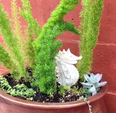 oceaned themed planter with seahorse