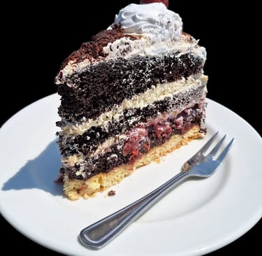 Schwarzwälder Kirschtorte 1877 Doughnut bar cafe Swakopmund