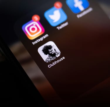  site-web, Instagram, création site-web, image de marque, réseaux sociaux
