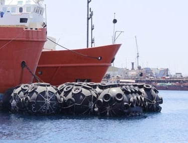 Pneumatic fender