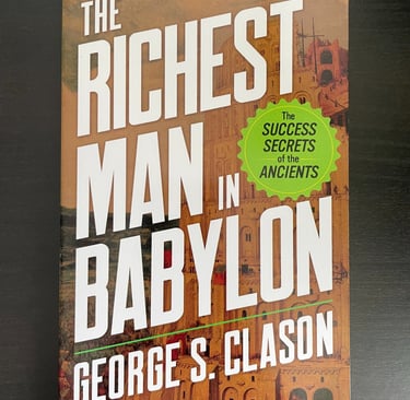 a book cover of the book the richest man in babylon
