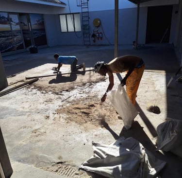 Measures to maintain screed moisture for slow drying, Harbor Bay Mall, Cape Town, False Bay