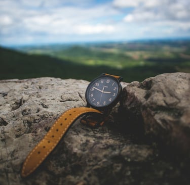 A watch used to show the hour-lesson system used in cambridge maths online tutoring