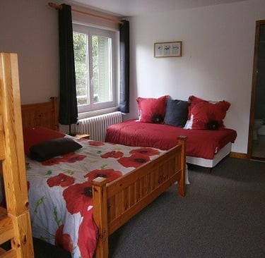 Les Sources bedroom Mary