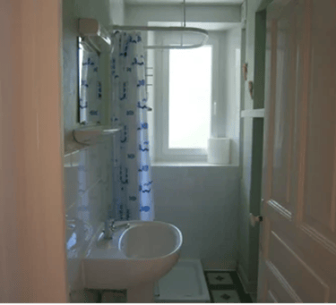 Les Sources Gîte/Apartment shower room