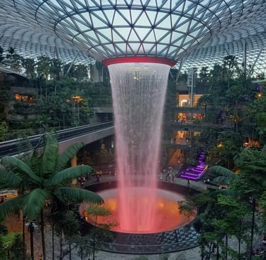 Jewel de Changi Airport à Singapour donne le ton pour une ville incroyable