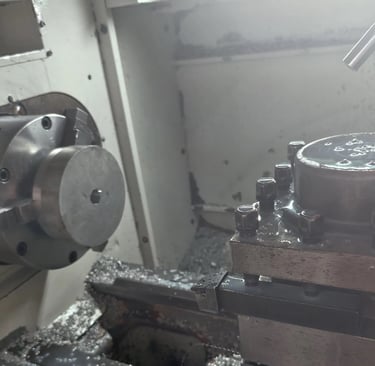 Precision machining workshop for tungsten and molybdenum products