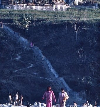 Babaji al fiume Gautam Ganga