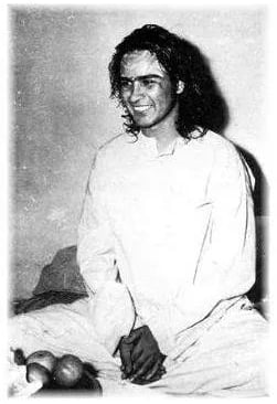 Babaji sorride