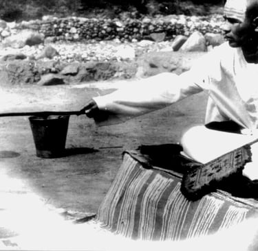 Shri Babaji offre al fuoco sacro