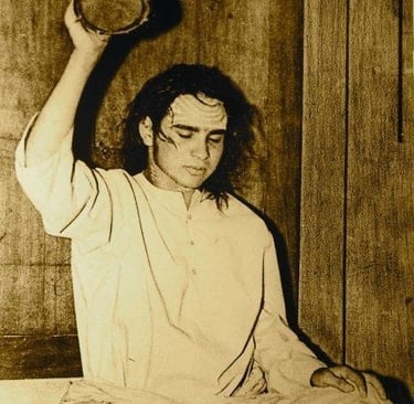 Shri Babaji suona il damru