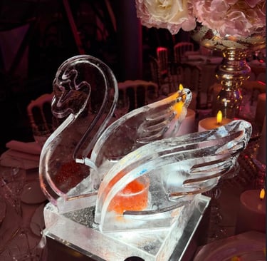 centro de mesa escultura de cisne en hielo para bodas en buenos aires