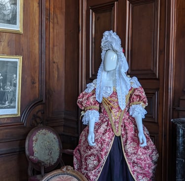 Mannequin dans un château