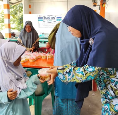 SD Juara Batam Harumas Berbagi PT Usaha Kiat Permata CSR