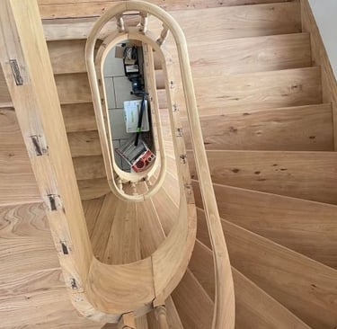 Sablage d'un escalier en chêne