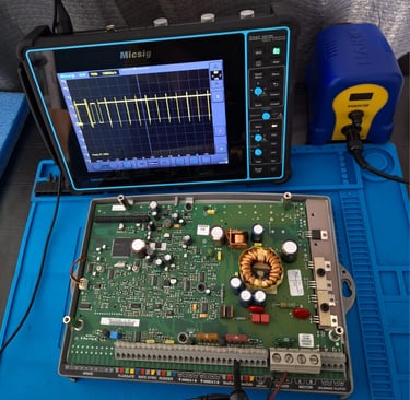 raymarine auto pilot computer being tested