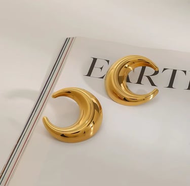 18 k gold plated Demi fine earrings which are water resistant and hypoallergenic.