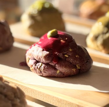 Cookie fleur d'hibiscus et pistache