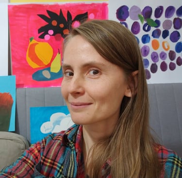 a woman in a plaid shirt and plaid shirt