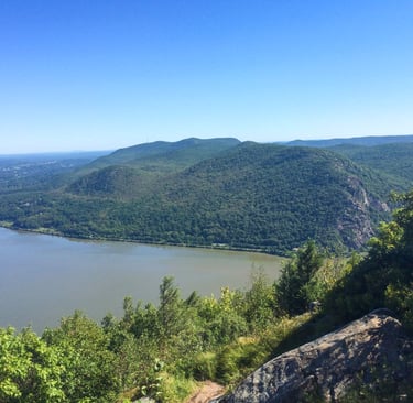 The Hudson Highlands from Storm King Mountain