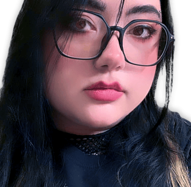 A headshot of Hannah Ring