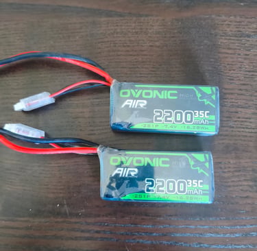 Conjunto de baterias OVONIC 2200mAh com fios e conectores para carros radiocontrolados