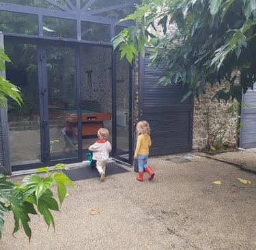 salle de reception famille enfant