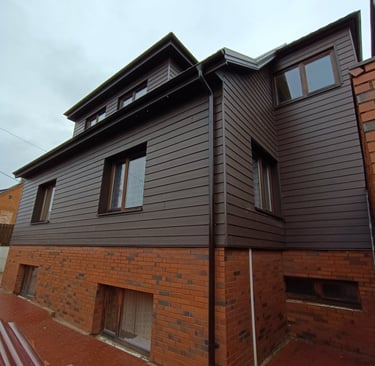 Cedral dailylenčių fasadas