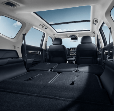 Large SUV to fit lots of luggage in Paraguay