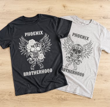 Playera negra y gris con clavera de Phoenix Brotherhood