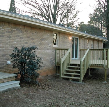 Huckabee Handyman Services, Custom decks