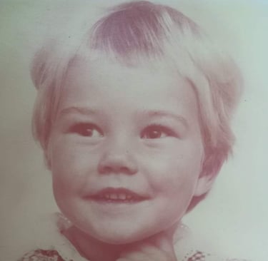 Helena Thompson's picture as a child