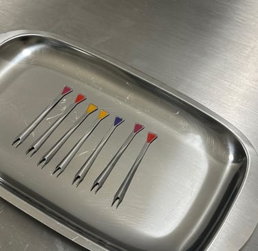 nerudijantis plienas WMF 1950s užkandžių šakutės