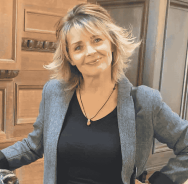 Diane Pearce – local woman in business from Leicestershire, helping and connecting entrepreneurial w