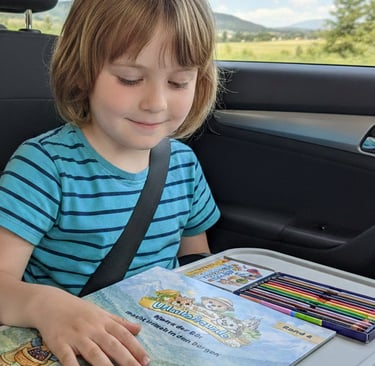 Malbuch tierische Urlaubsfreunde Autofahrt