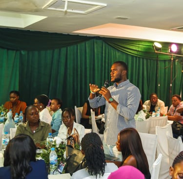 Participant asking the panelists questions