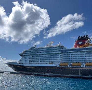 Crucero Disney Treasure por las bahamas e isla Castaway cay