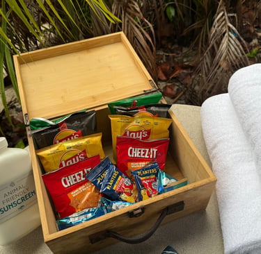 snacks in discovery cove cabana