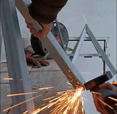 Mechanical engineer at Axel Atelier fabricating a custom steel structure for luxury furniture.