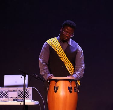 Percussionniste Orchestre FEAC Gala étudiants Afrique 2026