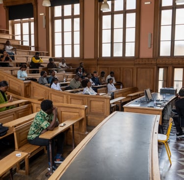 Vue de l'amphithéâtre de la Sorbonne pendant la conférence AFRICANA 2024