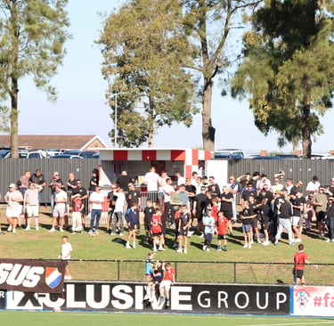 Sydney Utd 58 Fans vs Wollongong Wolves