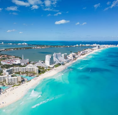 Zona hotelera de Cancún vista aerea