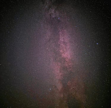 Leuchtender Sternenhimmel in der Nacht, Symbol für Träume und geistliche Visionen