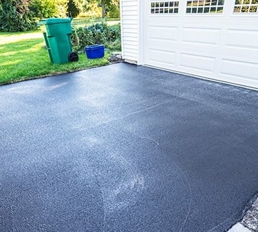 Asphalt seal coating