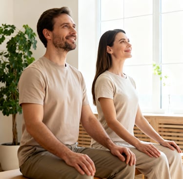 Homme et femme hypersensibles confiants après guérison enfant intérieur maiche sérénité"