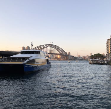 Sydney Harbour, Circular Quay, Harbour Bridge, Manly ferry