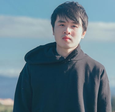 Homme en survêtement